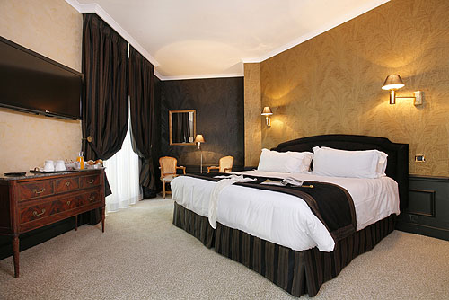 Rustieke stijlkamers in art deco stijl.